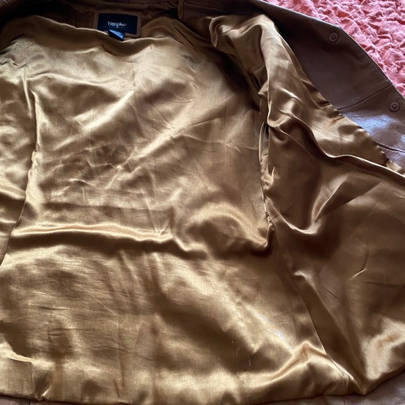 Jacket - Picture 7 of 8